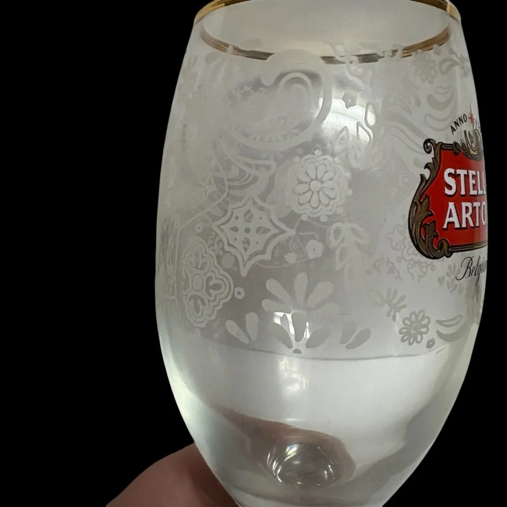 Stella Artois Limited Edition Buy the Lady a Drink Mexico Edition Chalice Glass